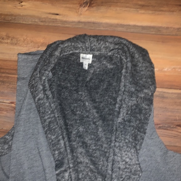 Very soft vest - Picture 3 of 6